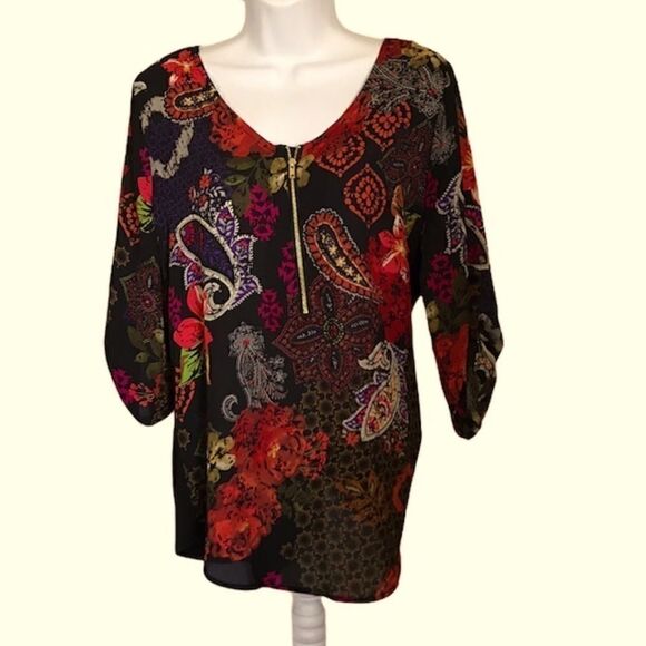 New Mixed Media Blouse Top! size small - Picture 1 of 4